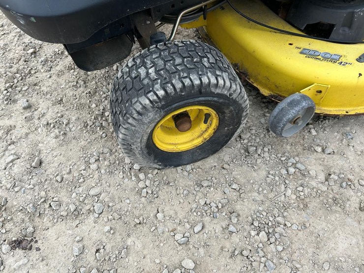 john-deere-100-image-5