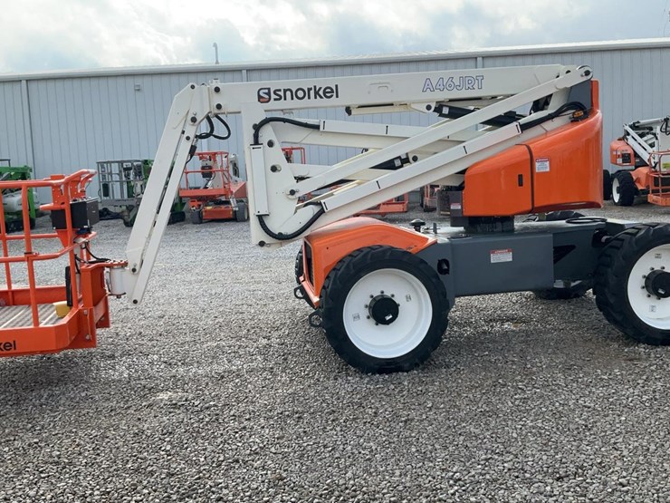 #301-•-2024-snorkel-46'-awd-articulating-boom-lift-#4-image-2