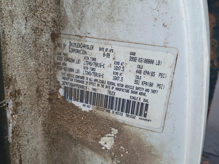 2000-dodge-ram-3500-image-31