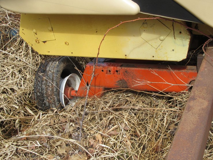 new-holland-996-image-11