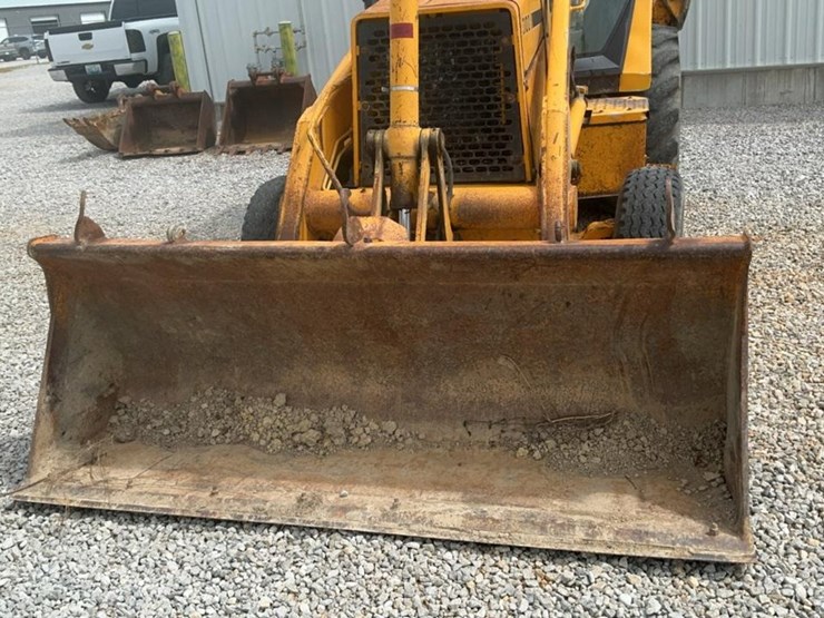 john-deere-310d-image-40