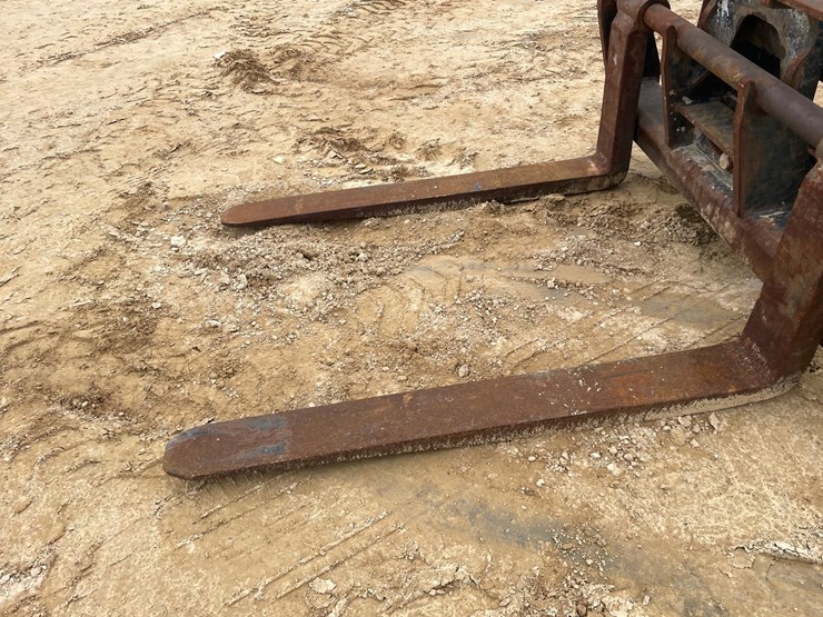 2005-jlg-g9-43a-image-35