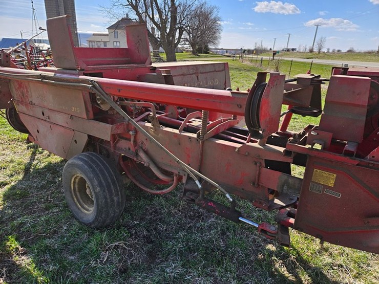 new-holland-315-image-33