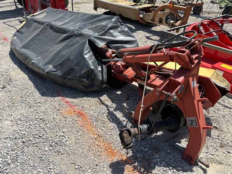 new-holland-617-image-1