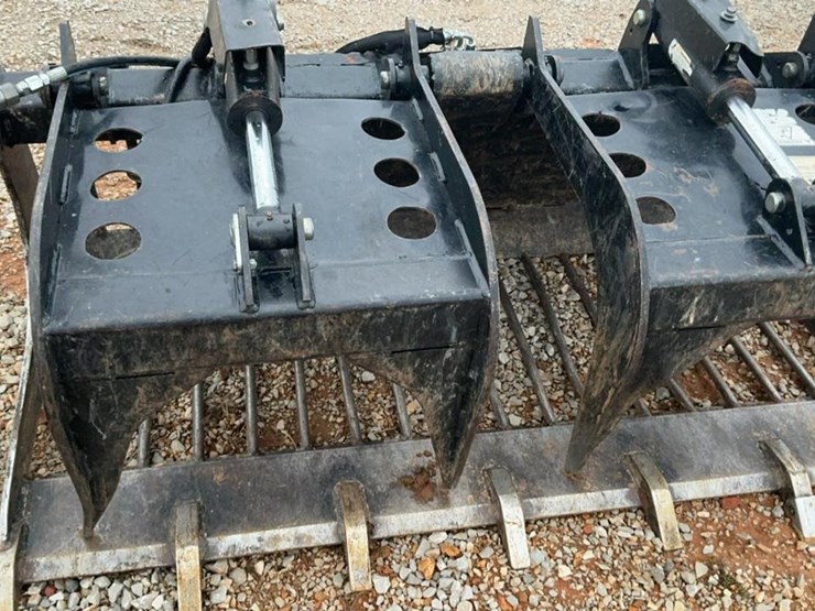 #170-•-2017-quick-attach-brush-grapple-image-15