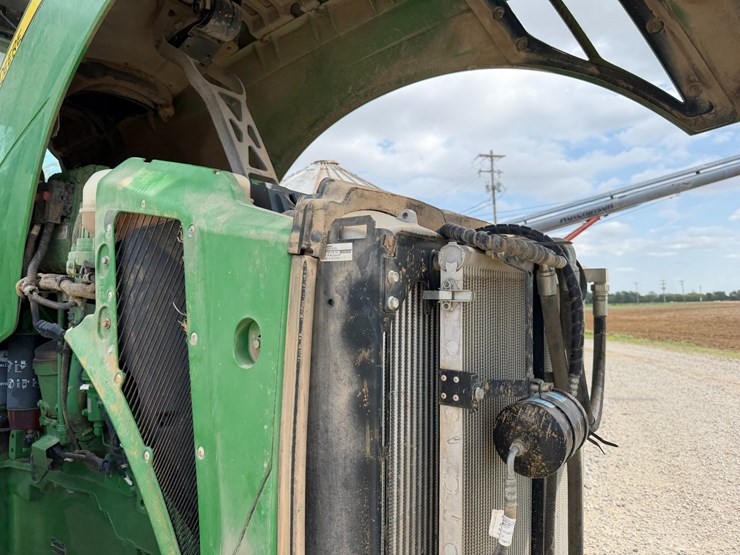 2012-john-deere-8235r-image-52