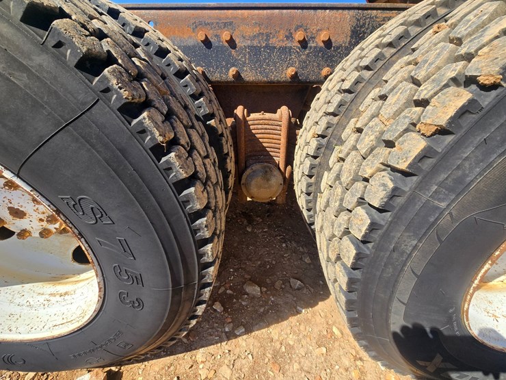 1994-mack-rd690s-image-91