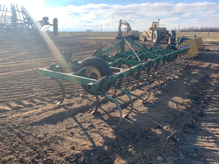 john-deere-1100-image-6