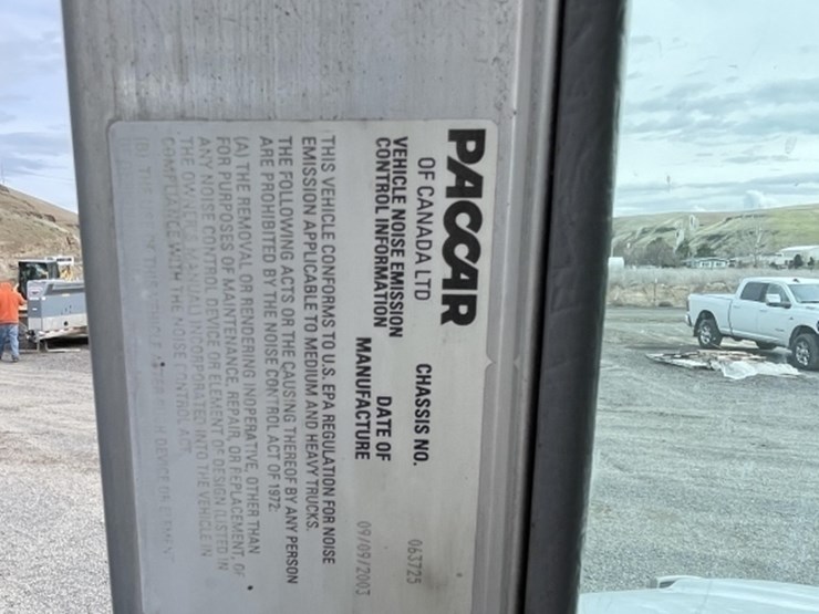 2004-kenworth-t300-image-34