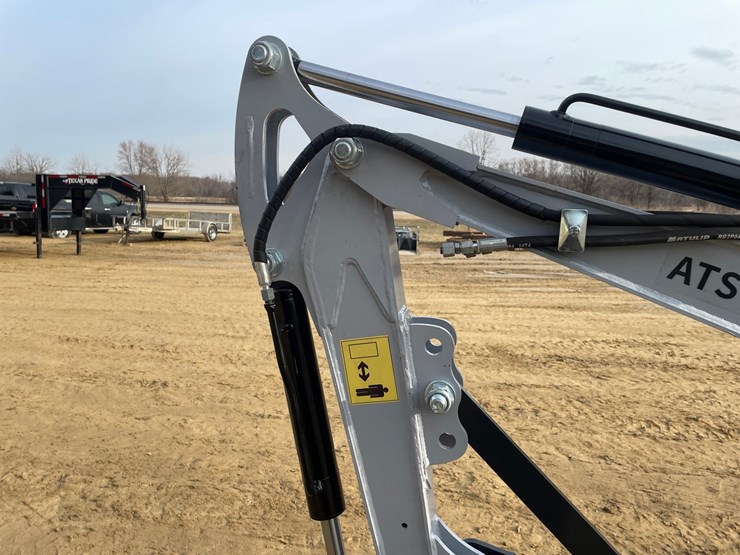 #1044-•-new-ats-d12d-mini-excavator-image-27