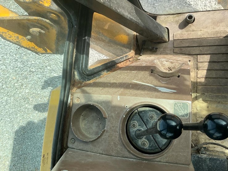 john-deere-310d-image-24