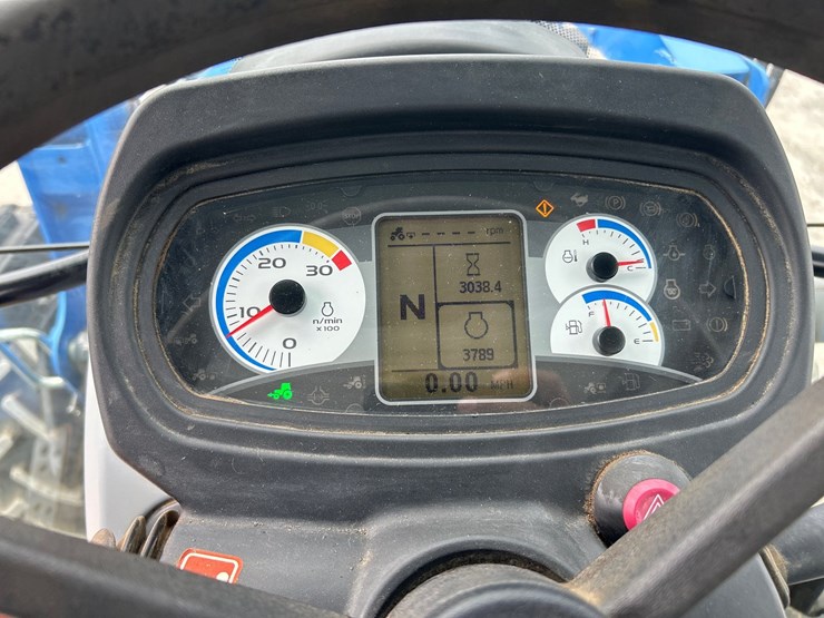 new-holland-t4.95-image-17