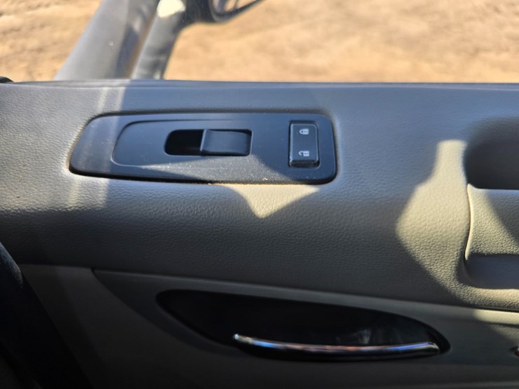 2019-peterbilt-567-image-77