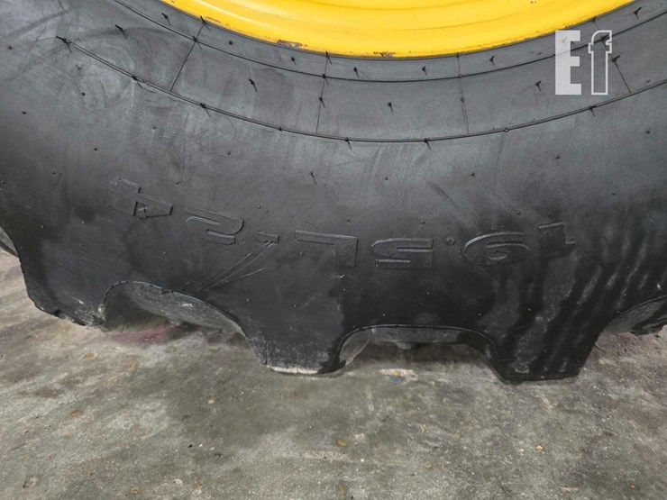 2023-deere-310-g-tier-image-34