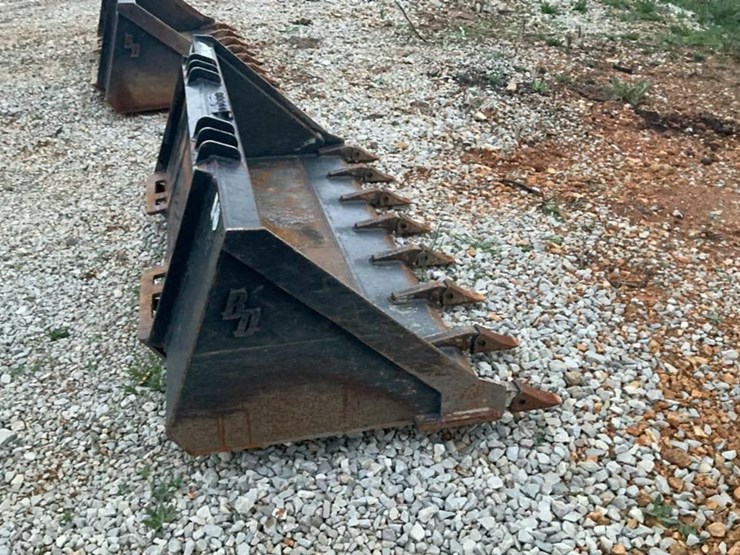 #150-•-blue-diamond-72”-bucket-image-2