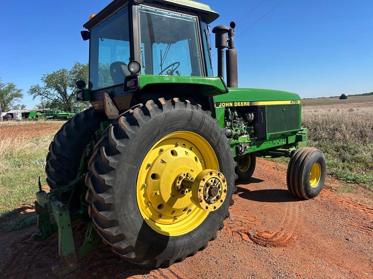 1989-john-deere-4755-image-36