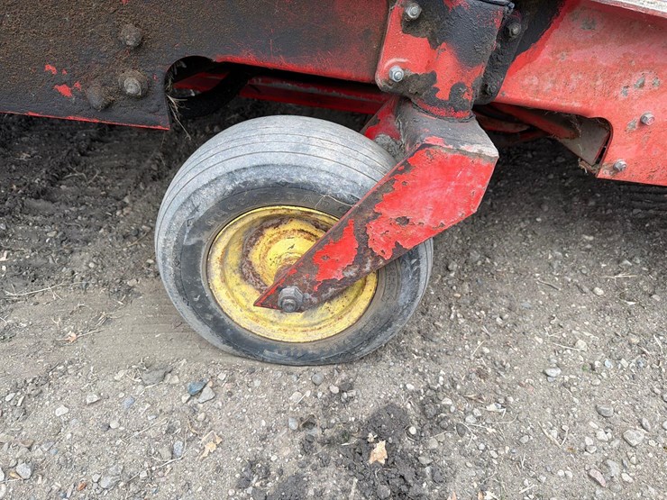 john-deere-24t-image-34