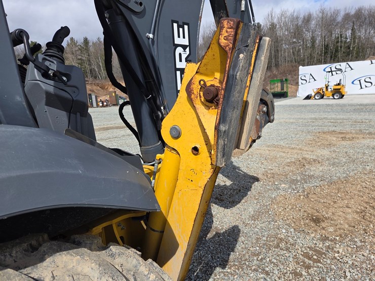 2019-deere-310-image-52