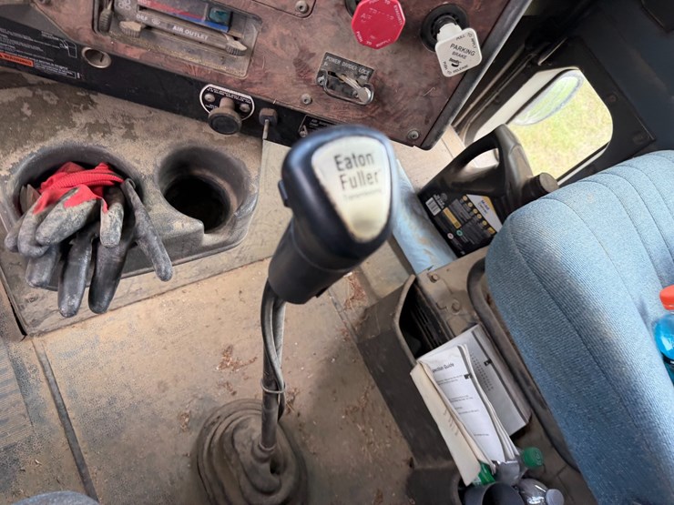 2000-international-9200-image-77