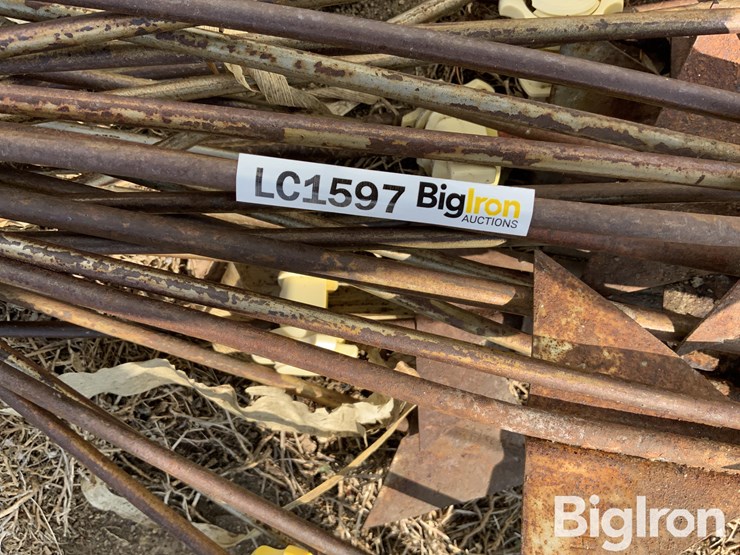 electric-fence-posts-image-9