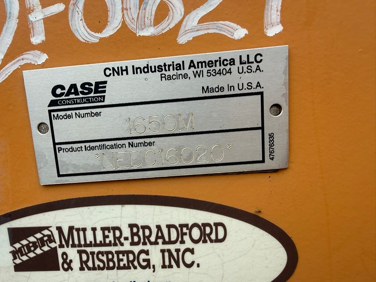2016-case-1650m-image-83