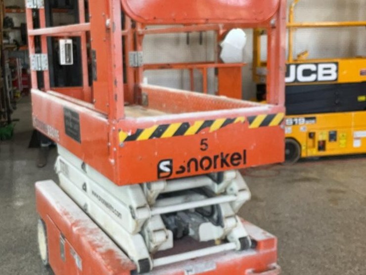 #412-•-2019-snorkel-19'-scissor-lift-image-14