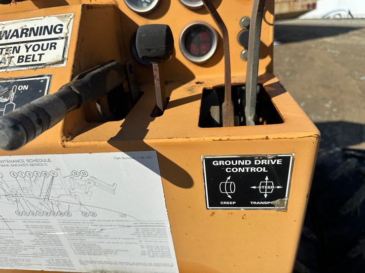 case-maxi-sneaker-image-44