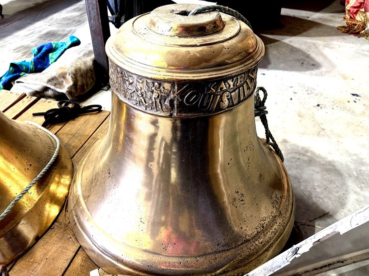 #8-•-antique-brass-church-bell-–-pre-1900-image-1