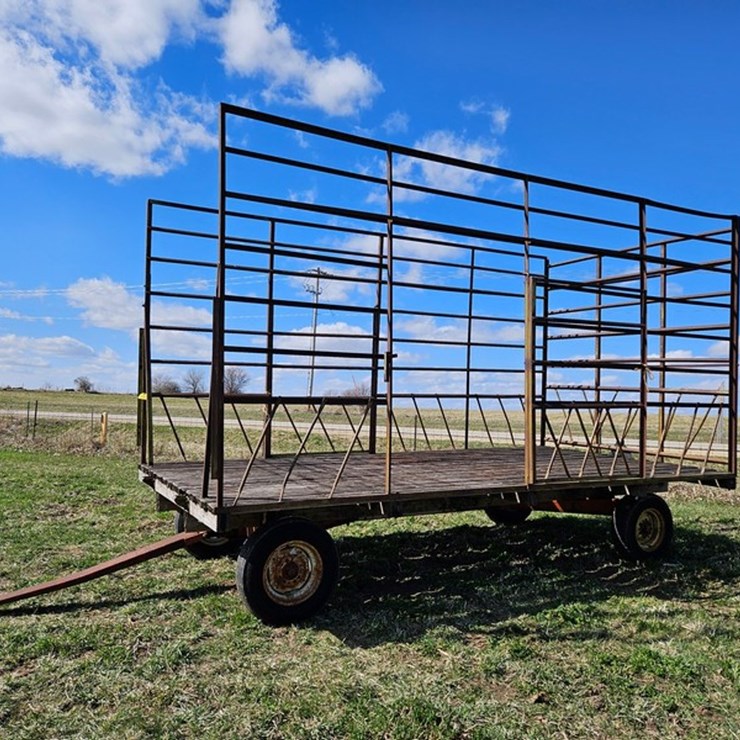 #536 • 8'x16' Bale Wagon