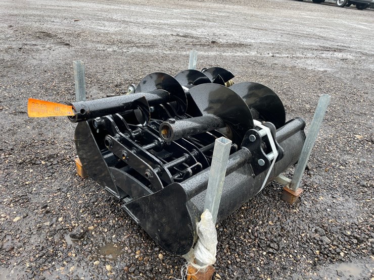 #3349-•-new-mini-excavator-attachment-kit-image-1