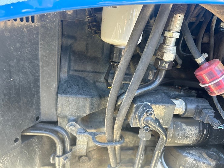 new-holland-t5070-image-19