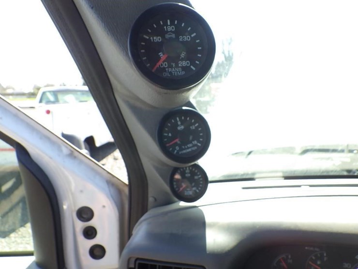 2001-ford-f350-image-31