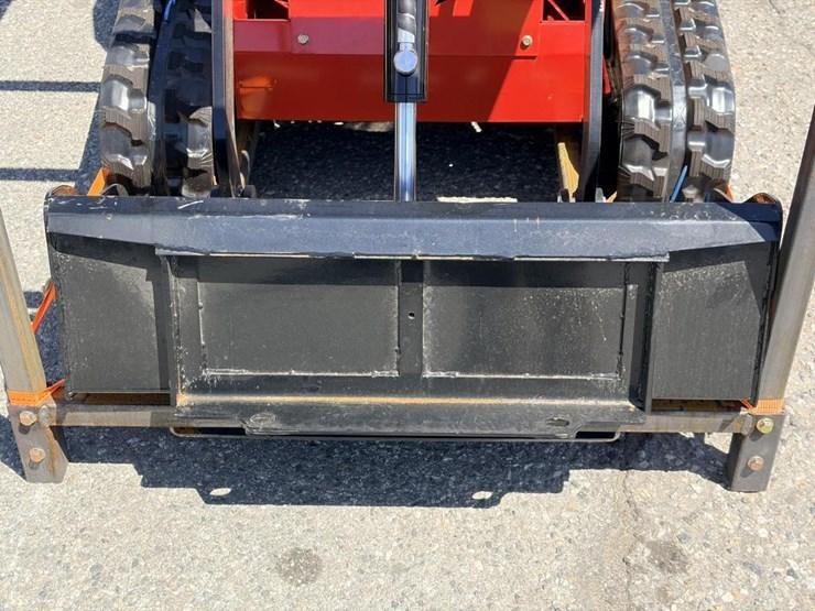 2026-sdlanch-ssl580-skid-steer-loader-image-6