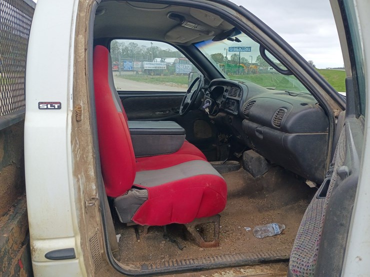 2000-dodge-ram-3500-image-36