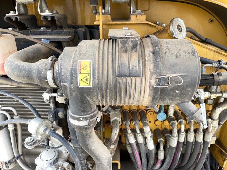 2014-caterpillar-303.5-image-58