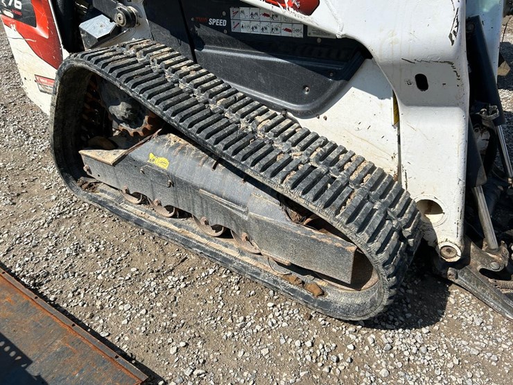 2020-bobcat-t76-image-11
