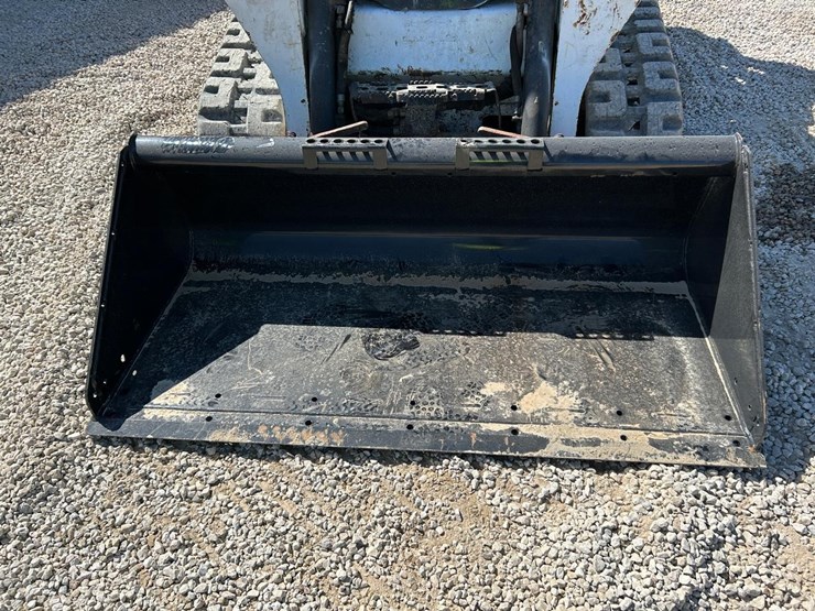2015-bobcat-t590-image-9