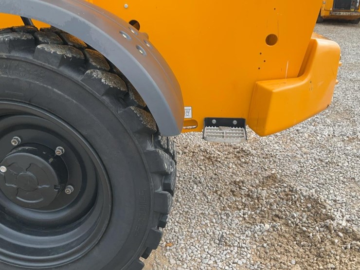 2022-jcb-510-56-image-37