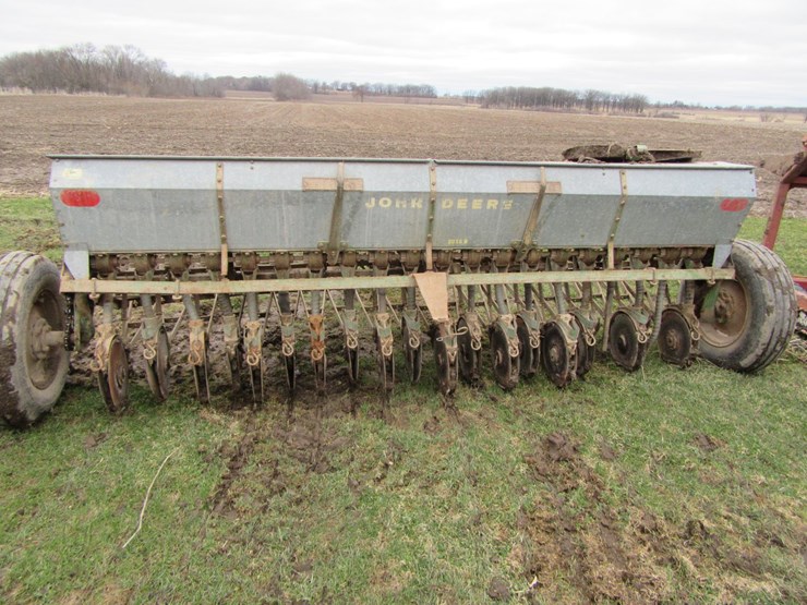 john-deere-10-image-2