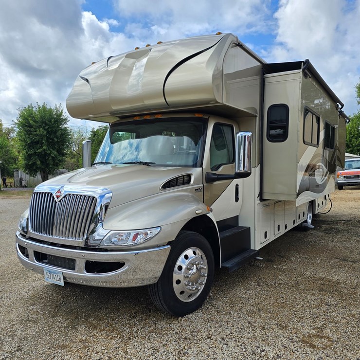 2021 INTERNATIONAL MV607