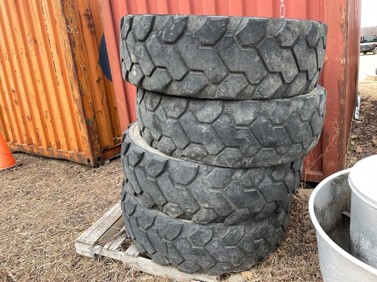 #7541-•-set-of-(4)-firestone-brand-telehandler-tires-on-rims-image-1
