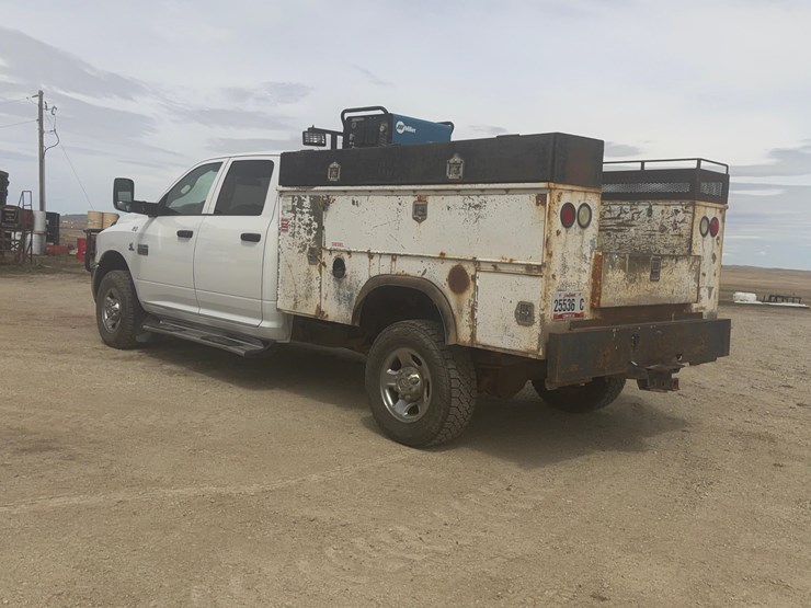 2012-dodge-3500-image-4