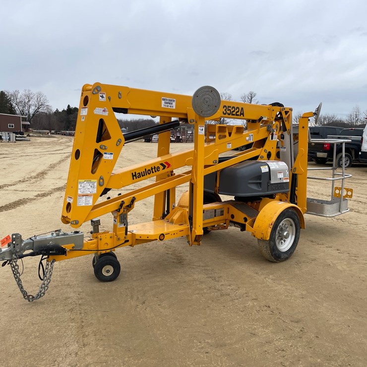 #7512 • (M-1) 2021 Haulotte 3522A Electric Towable Man Lift