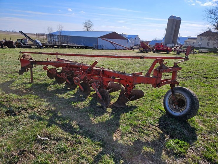 #537-•-5-bottom-plow-image-3