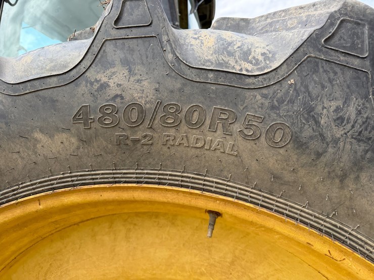 2012-john-deere-8235r-image-5