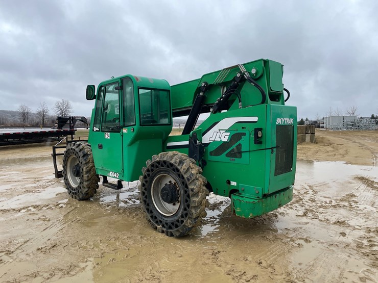 2014-sky-trak-6042-image-7