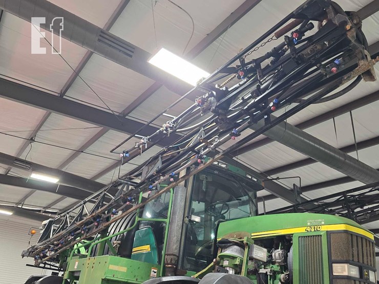 2000-john-deere-4710-image-22