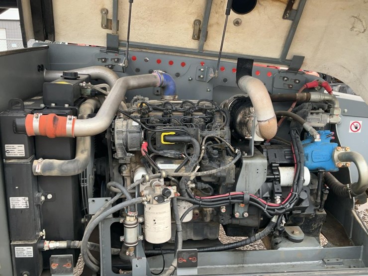 #202-•-2020-skyjack-sj843h-telehandler-image-33