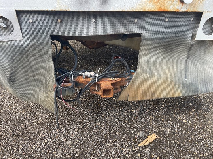 2010-ford-f250-xl-image-22