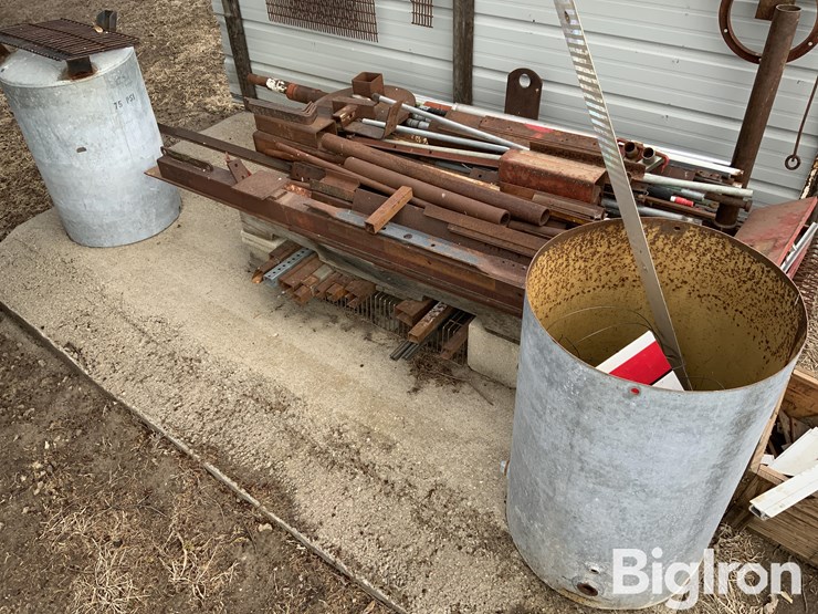 steel/aluminum-material-&-pieces-image-1